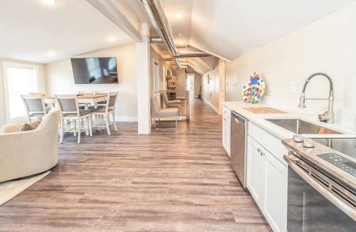 Wrightsville Beach Condo | The Loft at Seaside Paradise - NYC style penthouse meets ocean living!