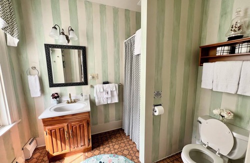 Town of Jerusalem Bed & Breakfast | The Oak & Anchor Inn