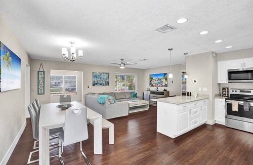 Harbor Village Villa | The Pompano Beach House 🏖️ Heated Pool & Spa | 1 Mile to Beach