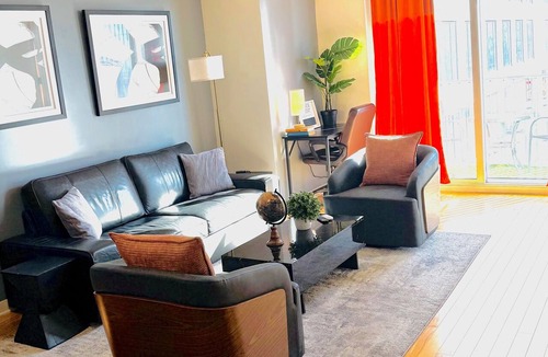 Midtown Apartment | The Urban Oasis in Midtown