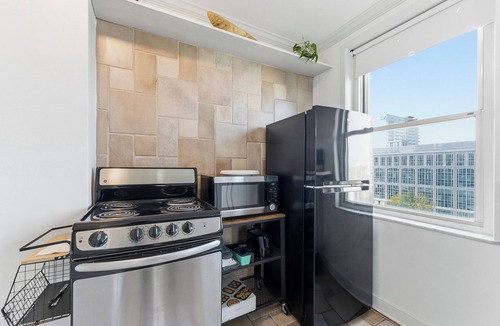 Downtown Atlanta Condo | The View at Peachtree Towers