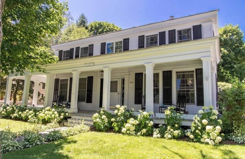 Manchester House | This house is a 4 bedroom(s), 2.5 bathrooms, located in Manchester, VT.