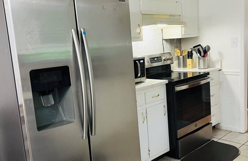 Centerville House | Tranquil 3-bedroom house with AC in charming Snellville, close to Public Library