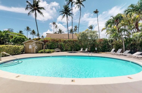 Wailua Apartment | Tropical Retreat w/Outdoor Pool, Free Parking, Steps from Papaloa Beach!