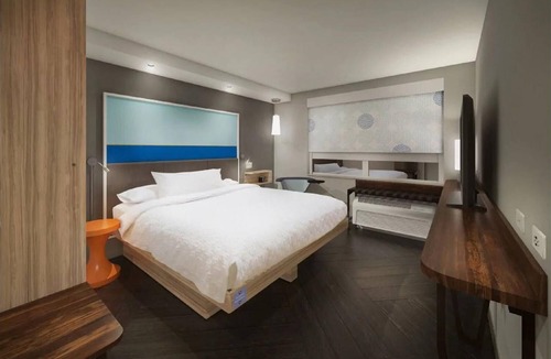 Lawrenceville Hotel | Tru by Hilton Lawrenceville Atlanta I-85 Sugarloaf
