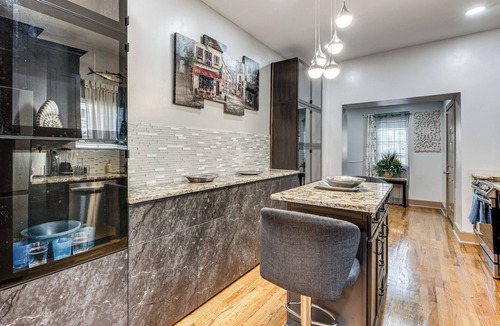 Atlanta Cottage | Unbeatable Hub 1 Mi to Mercedes-benz Stadium, Dtwn