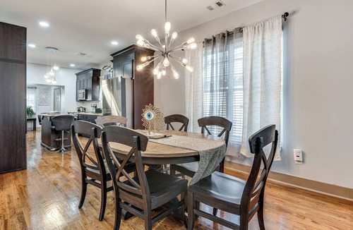 Atlanta Cottage | Unbeatable Hub 1 Mi to Mercedes-benz Stadium, Dtwn