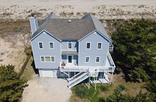 Broadkill Beach House | Unique retreat right on the beach - unwind and reconnect -linens - child items