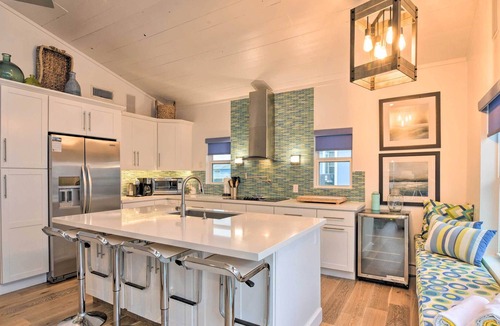 Bermuda Beach House | Updated Beach House w/ Private Beach + Hot Tub!