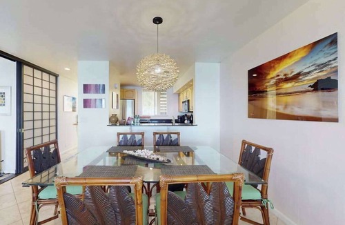 Kahaluu Bay Condo | Updated Kona Home with Pool, Deck, WiFi, Washer/Dryer & Grill