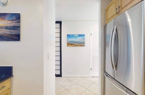 Kahaluu Bay Condo | Updated Kona Home with Pool, Deck, WiFi, Washer/Dryer & Grill