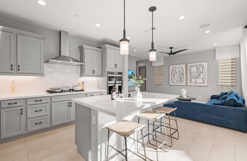 Chino House | Upgraded Model Home 4BR 3BA 6Beds Chino Near ONT & Disney