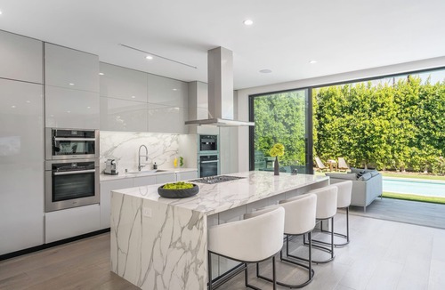 Beverly Hills Villa | Villa Bond by LuxJB 🏆 Luxury New Modern Villa 🏆 Resort Style Service
