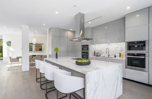 Beverly Hills Villa | Villa Bond by LuxJB 🏆 Luxury New Modern Villa 🏆 Resort Style Service