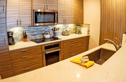 Wailua House Lots Condo | Wailua Bay View 108 Oceanfront, Ground floor condo centrally located
