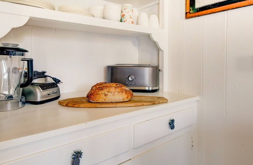 Waimea House | Waimea Beach Cottage by Destination Kauai - Charming 2BD, A/C, Walk to Ocean/Pier