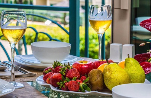 Wailua Condo | Waipouli Beach Resort Exquisite Oceanview Overlooking the Fantasy Pool