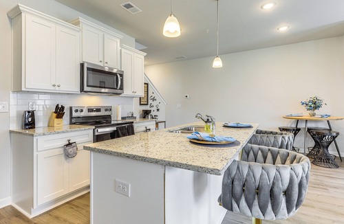 Lovejoy House | Walk to Dog Park & Playground: Hampton Haven!