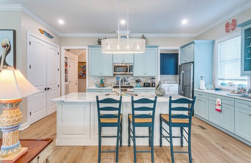 King City House | Walk to Public Beach: Hideaway in St Simons Island