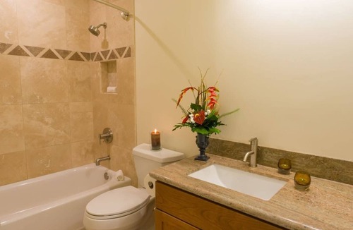 Princeville Condo | *Walk to the Beach and Westin!* | Sleeps 6