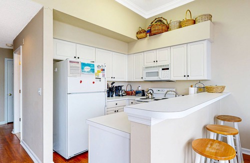 North Ocean City Condo | Waterfront Island at Hidden Harbour Condo w/ Pools, AC, WiFi - 6 Blocks to Beach
