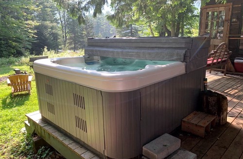 Wilmington Cabin | Waterfront Lodge Ideal for Water Activities in Wilmington, NY