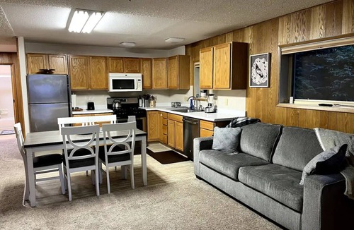 Downtown Anchorage House | Waterfront unit! Walk to shops, dining, & trails!