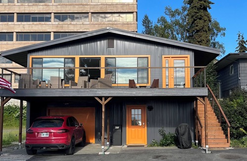 Downtown Anchorage House | Waterfront unit! Walk to shops, dining, & trails!