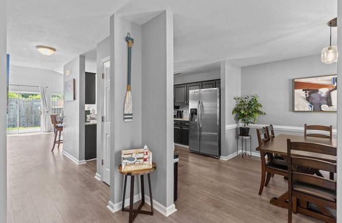 Kings Grant House | We Love Dogs - No Pet Fees - Near Wrightsville Bc
