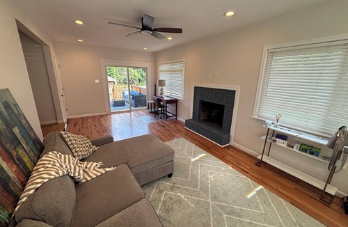 Webster Groves House | Webster Groves Selma Retreat 3BR, Fenced Yard, Family & Pet Friendly