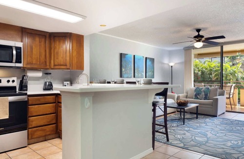 Kahaluu Bay Condo | White Sands Village 111 - Steps from Magic Sands