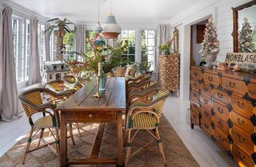 Pine Plains House | Willow Vale - Stunningly Designed Historical Icon with Hot Tub