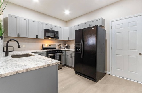 Collier Heights House | World Cup Home Private 3 Bedroom/2.5 Bath Free Private Parking Near Stadium