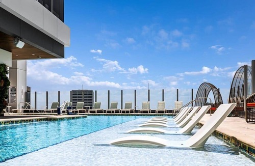 Downtown Atlanta Condo | Wyndham Atlanta Resort | 1BR/1BA King Bed Suite