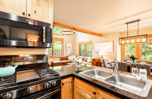 Deer Valley House | Year-Round Fun - Central Location, Private Hot Tub & 5-Min Walk to Free Shuttle!