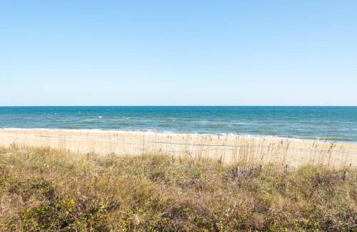 Carolina Dunes House | York - Duck, Carolina Dunes, Oceanfront, Ocean View, Hot Tub, Large Decks, Pets OK