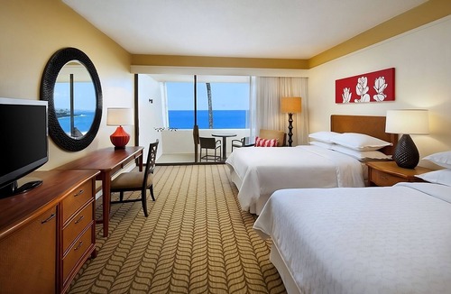 Keauhou Hotel | Your Perfect Hawaiian Getaway! 3 Modern Units, Oceanfront, On-site Restaurant!