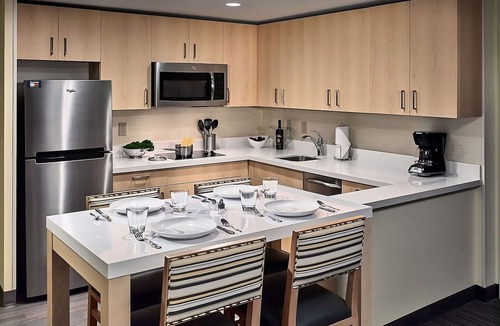 Gwinnett Place Hotel | Your Relaxing Getaway Awaits! 4 Amazing units near Gwinnett Place Mall