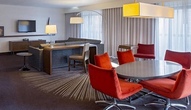 1-Bedroom Suite at a 4⭐️ Hotel