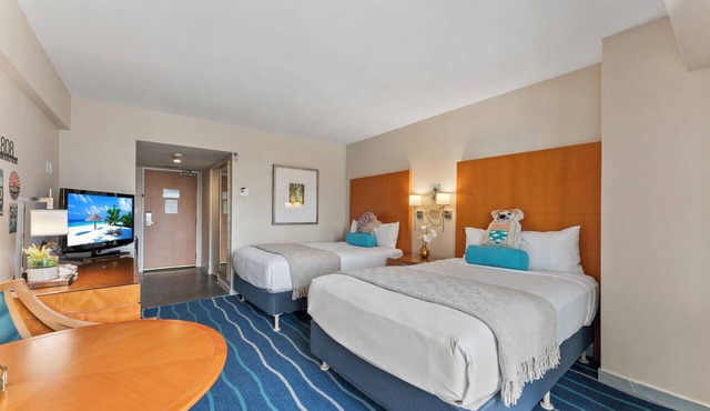 15th floor studio with 2 full size bed at Ala Moana Hotel