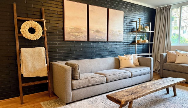 2-Bedroom Midtown Condo — 12 min from Stadium