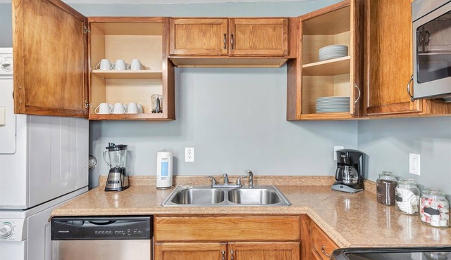 2 private apartments in Historic St Louis Community