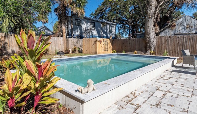 3bedroom/2bath home with Private Pool! Downtown St Augustine, quiet and walkable