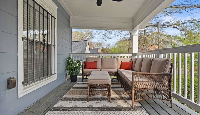3BR Upstairs Unit West End Duplex w/Patio Near BeltLine