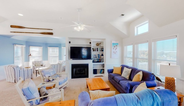 6BR Oceanside | Pool | Hot Tub | Balcony | Tennis