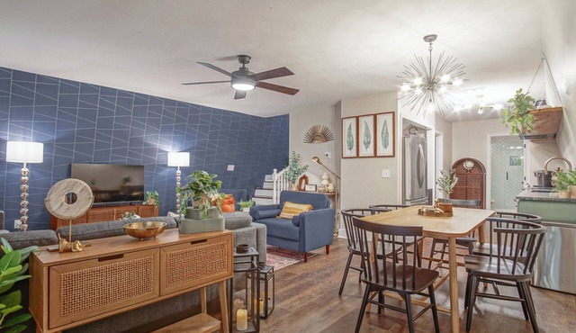 A-Frame Haven!Near KSU, LakePoint Sports,Marietta Sq. Downtown Kennesaw+EV Chrgr