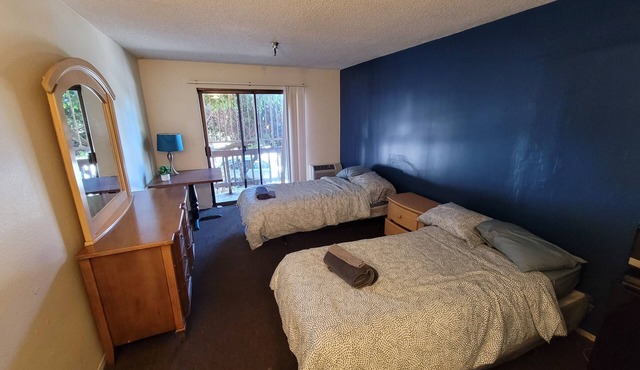 (A07) LA Spacious Double Bed Suite
