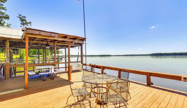 Angler’s Cabin on Lake Talquin < 1 Mi to Marinas