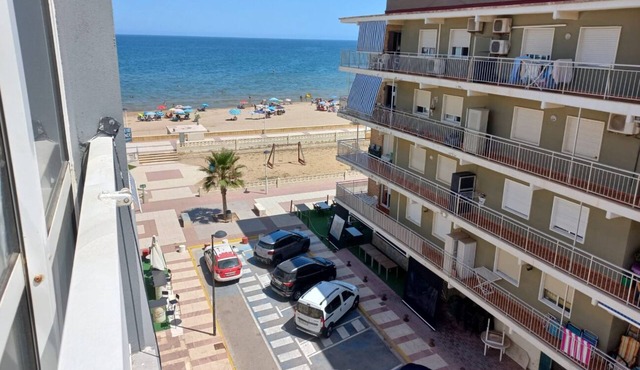 Apartment 'Edificio Pinocho' with Air Conditioning in Daimús