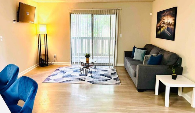 ATL Entire Apartment: 10 MIN to Everything!